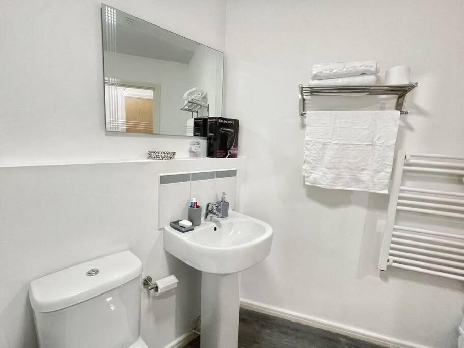 מנצ'סטר Cityfront Modern Apt Near City Centre/Etihad, Free Parking מראה חיצוני תמונה